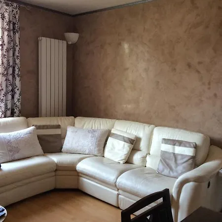 Appartement Drancy Apartment *