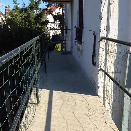 Appartement Drancy Apartment *